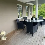Appartement Gardsidyll I Flotte Omgivelser *