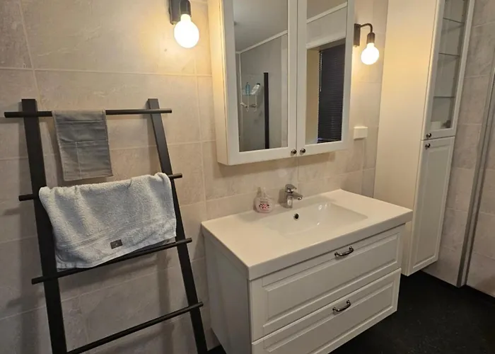 דירה Gardsidyll I Flotte Omgivelser