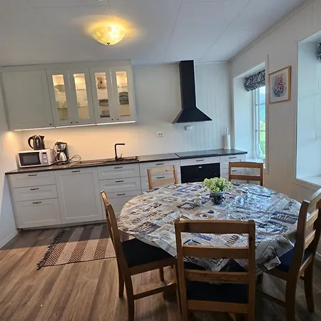 Apartament Gardsidyll I Flotte Omgivelser Ålesund